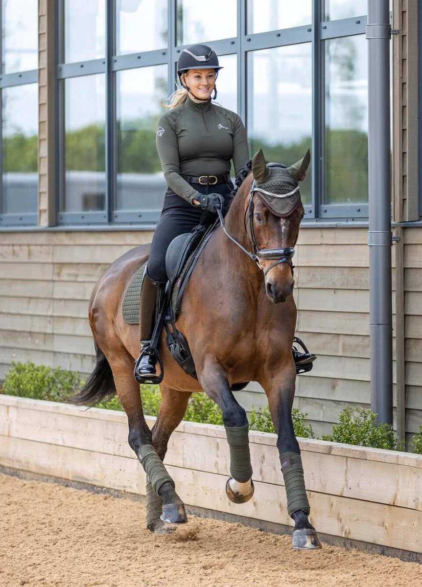 LeMieux Classic Polo Bandages - Oak 4 LeMieux Classic Polo Bandages - Oak - Image 2